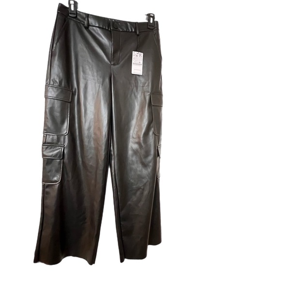 Stradivarius Petite faux leather cargo pants in black - Picture 6 of 8